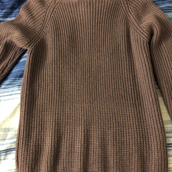 Purple sweater - Picture 2 of 3